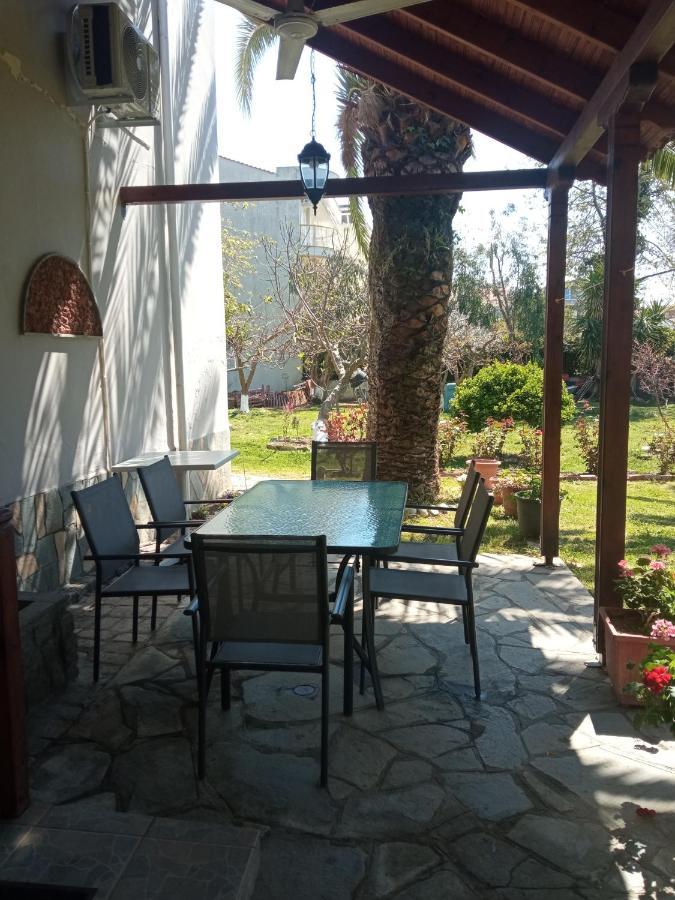 Апартаменти Sofia'S Garden Неа-Перамос Екстер'єр фото