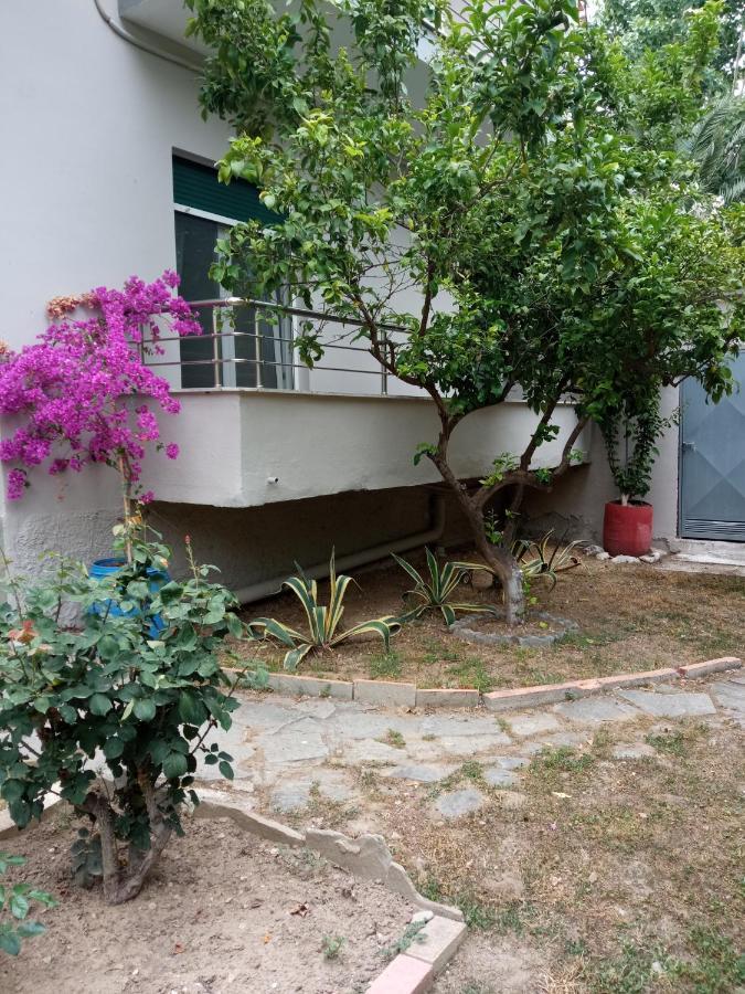 Апартаменти Sofia'S Garden Неа-Перамос Екстер'єр фото